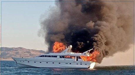 بنزرت: احتراق يخت سياحي عرض البحر وإنقاذ 3 أشخاص
