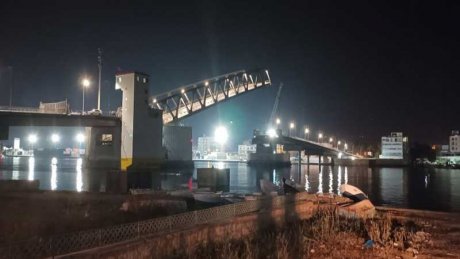إجراء فتحة للجسر المتحرك ببنزرت الليلة
