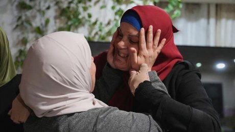 15 أسيرة و15 شبلا فلسطينيا يعودون اليوم الى ديارهم في اطار اليوم الخامس من الهدنة وصفقة التبادل