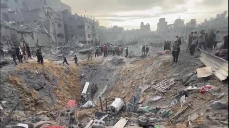 سقوط عشرات الشهداء في غارات جديدة للكيان الصهيوني على مخيم جباليا