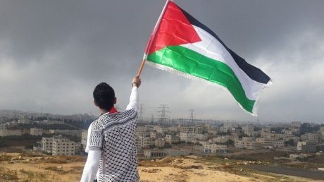 "رئيس وزراء فلسطين: "يجب أن تصبح حماس شريكا أصغر في إطار منظمة التحرير