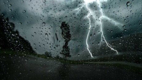 حالة الطقس الجمعة في تونس و غزة : أجواء غائمة وأمطار غزيرة