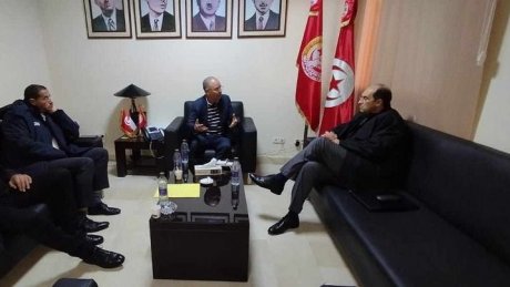 لقاء بين الأمين العام و المدير العام للبنك العربي بتونس وتأكيد على الحوار