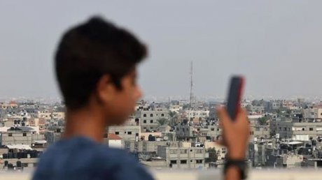 انقطاع كامل لخدمات الاتصالات والإنترنت في قطاع غـزة