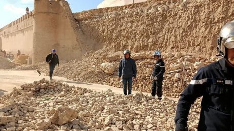 القيروان: بطاقتي إيداع بالسجن في حق المقاول والمهندس المكلفين بأشغال صيانة و ترميم سور المدينة العتيقة