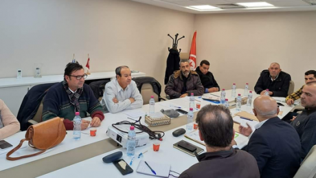 جلسة إيجابية في شركة القنوات