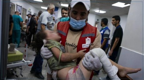 منظمة إنقاذ الطفولة : نحو 10 أطفال يفقدون أقدامهم يوميا بغزة