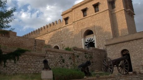 طقس اليوم الثلاثاء في قطاع غزة و تونس : مغيم جزئيا مع إرتفاع في درجات الحرارة