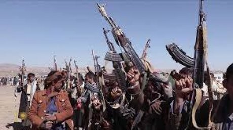 الحوثيون يطلبون من موظفي المنظمات الدولية الأمريكيين والبريطانيين مغادرة اليمن في غضون شهر