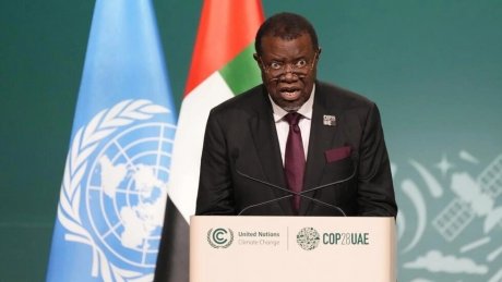 وفاة رئيس ناميبيا حاجي جينجوب عن 82 عاما