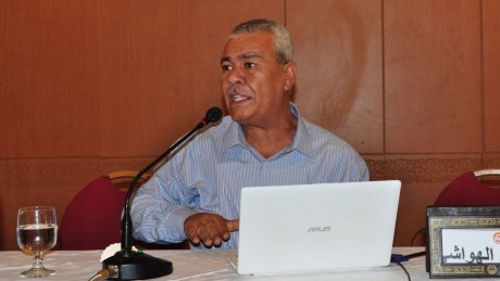 نبيل الهواشي يستعيد ميدعته ومحفظته باعتبارهما شرف المدرس وهويته ومؤشر اخلاص ووفاء