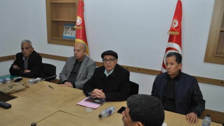 مسجلا تدني الاجور و الجرايات : مجمع الوظيفة العمومية يعبر عن إلتزامه بالنضال لتحسين ظروف الشغالين الاجتماعية