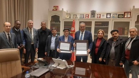 اتفاق بين جامعة القيمين ووزارة التربية يلغي الاضراب ويفتح باب جديدا لانعاش الحوار الإجتماعي