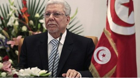 على ذمة صحيفة مغربية : هل صحيح أن وزارة الخارجية التونسية رفضت تجديد جواز سفر الطيب البكوش ؟
