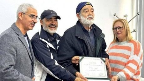 من نجومه عيسى حراث : انهاء تسجيل "منصور الاندلس " باستوديو اذاعة صفاقس