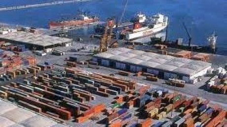 قرارات جديدة حول ميناء رادس واتفاق على اتلاف عدة حاويات