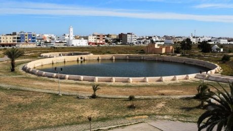 طقس اليوم الخميس : أمطار متفرقة في قطاع غزة و طقس مغيم جزئيا في تونس