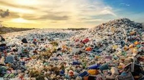 التقليص من تلوث البلاستيك : 500الف طن تلقى منها في البحر وخسائره تصل 60 مليار