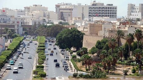 طقس اليوم الثلاثاء : إرتفاع درجات الحرارة في قطاع غزة و سحب أحيانا كثيفة مع بعض الأمطار المتفرقة في تونس