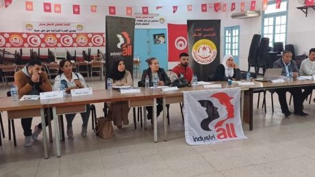 في صناعة الجينز بعض الاعراف لا يطبقون القانون