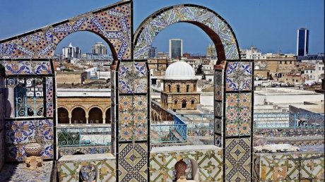 طقس اليوم الجمعة : انخفاض ملموس في درجات الحرارة مع بقائها أعلى من معدلها العام في غزة و طقس مغيم جزئيا مع بعض الأمطار المتفرقة في تونس