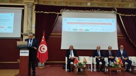 صالون التغذية الحيوانية بالحمامات : دعم الشراكة الافريقية في مجال تطوير إنتاج الدواجن و الأعلاف و تحقيق الاكتفاء الذاتي
