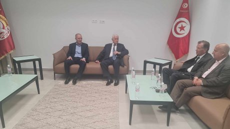 الأمين العام يستقبل عباس زكي عضو اللجنة المركزية لحركة فتح