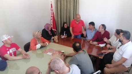 متابعة تسوية وضعية متعاقدي تعليم الكبار ووضعية الأعوان العاملين بقطاع الجمعيات محور ندوة الاطارات النقابية