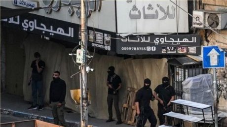 اشتباكات في نابلس والاحتلال يمدد حالة الطوارئ بجنين