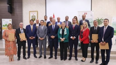 تهم ولايات تونس وبن عروس ونايل والمنستير : بعث شركات لاحداث مناطق خضراء بالمناطق الصناعية
