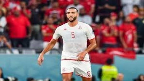 نادر الغندري يطمئن الجمهور التونسي على صحته