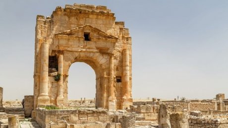 طقس اليوم الثلاثاء : استمرار الأجواء الحارة في قطاع غزة حتى الجمعة و سحب عابرة مع بعض الأمطار في تونس