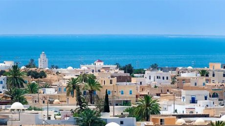 طقس اليوم الثلاثاء : أجواء حارة في معظم مناطق قطاع غزة و طقس مغيم جزئيا و قليل السحب في تونس