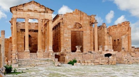 طقس اليوم الإثنين : أجواء صيفية في قطاع غزة و سحب عامة قليلة مع خلايا رعدية تكون مصحوبة بأمطار متفرقة