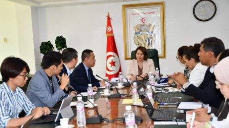 بعد زيارة عمل ولقاءات : مدير الاستثمارات الصيني يؤكد على الشراكة في الصناعة والتجديد