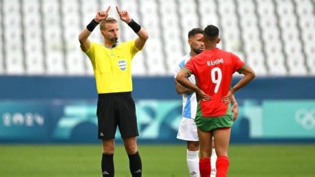 أولمبياد باريس : لماذا استغرق إلغاء هدف الأرجنتين ضد المغرب ساعتين؟