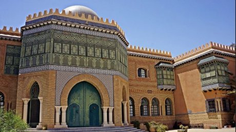 طقس اليوم الجمعة : أجواء حارة إلى شديد الحرارة في قطاع غزة و طقس عامة قليل السحب في تونس