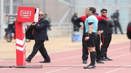 "جامعة كرة القدم تراسل الفيفا والشركة البرتغالية تطالب بمستحقات " الفار