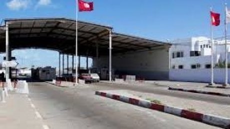مصالج الديوانة بالمعبر الحدودي برأس جدير تحبط محاولة تهريب 10.7 كلغ من مخدر الكوكايين و10 بنادق صيد