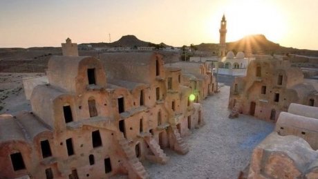 طقس اليوم الجمعة : أجواء حارة في قطاع غزة و بعض الأمطار المتفرقة في تونس