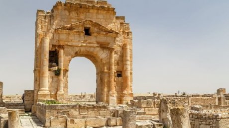 طقس اليوم الأربعاء : أجواء حارة نسبيًا في قطاع غزة و بعض الأمطار المتفرقة في تونس