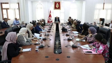 بعد صعوبات لسنوات : استئناف أنشطة تصنيع محاليل الحقن بشركة (سيفات) واعادة انتاج الادوية والمواد الطبية