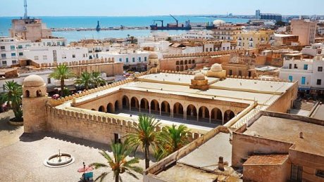 طقس اليوم الاحد : طقس غائم جزئيا و أمطار متفرقة في غزة و تونس