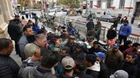 وقفة احتجاجية لأصحاب ''التاكسي موتو'' للمطالبة بتقنين قطاعهم