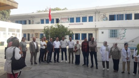 وقفة احتجاجية للمعلمين بباردو