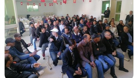 مكتب جديد لنقابة المركب الفلاحي وادي الدرب بالقصرين