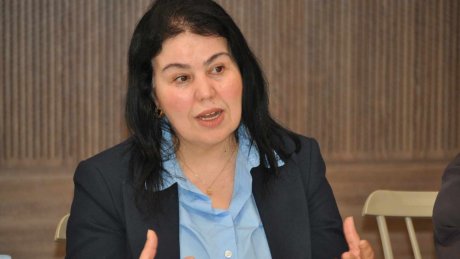 في افتتاح الهيئة الادارية لمتفقدي الثانوي : الأخت هادية العرفاوي تشخّص الوضع النقابي الدولي والوطني والقطاعي