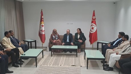 وفد نقابي عُماني في تونس لتعزيز التكوين النقابي بين المنظمتين