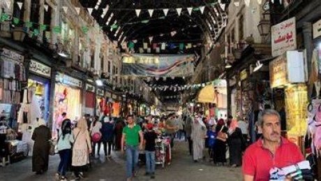حسب "سكاي نيوز عربية" زيادة رواتب الموظفين السوريين 400 في المائة