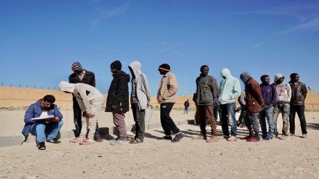 بمناسبة يومهم العالمي: جمعيات تونسية تدعوالى التضامن مع المهاجرين وتطالب بالحرية للموقوفين.ات من اجل مساندتهم